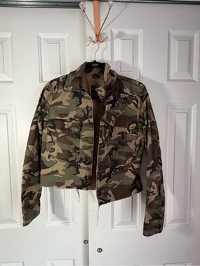 Abercrombie Cropped Women’s Camo Utility Jacket - Olive Green
